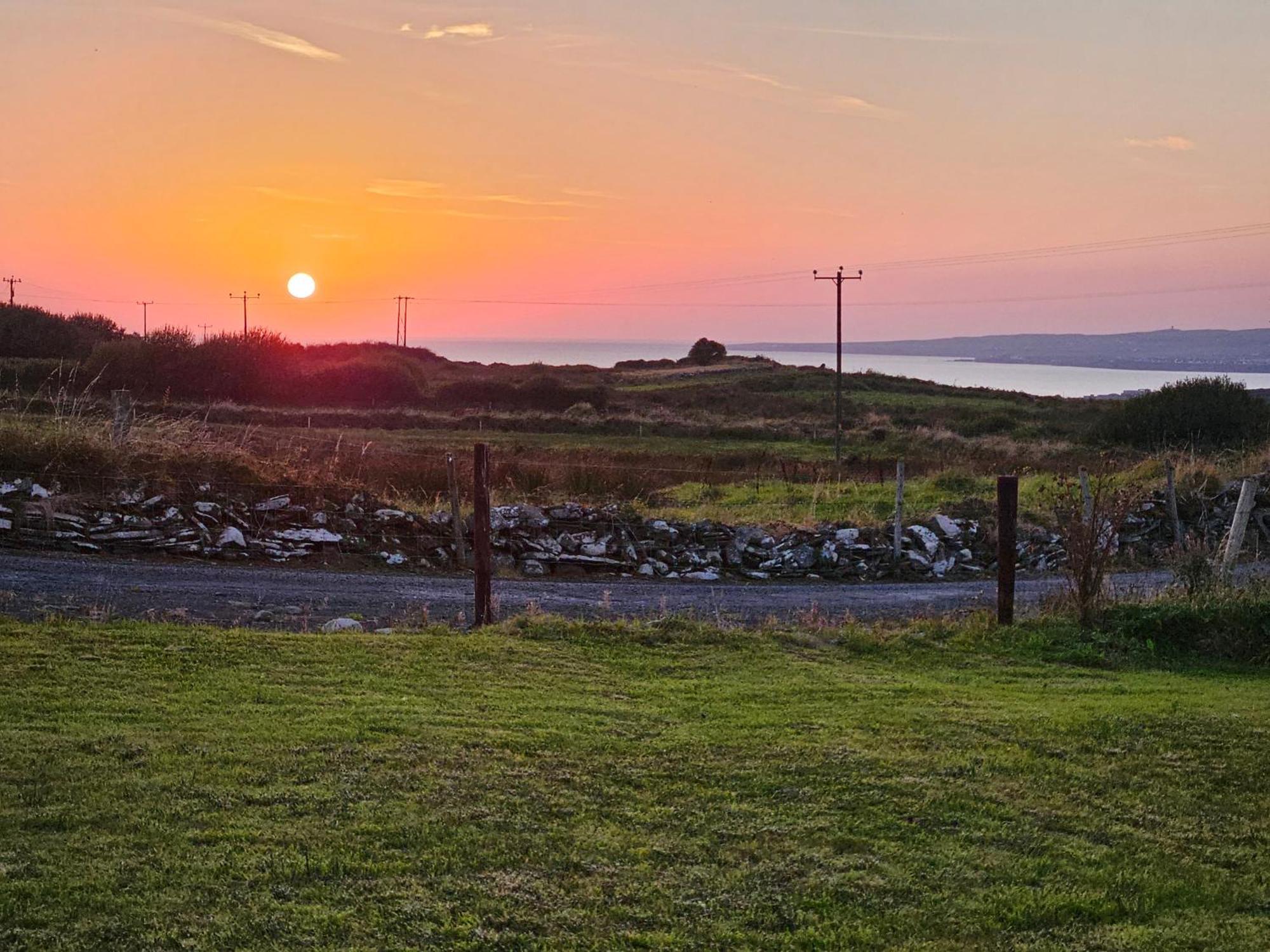Maison d'hôtes Suaimhneas à Lahinch Extérieur photo